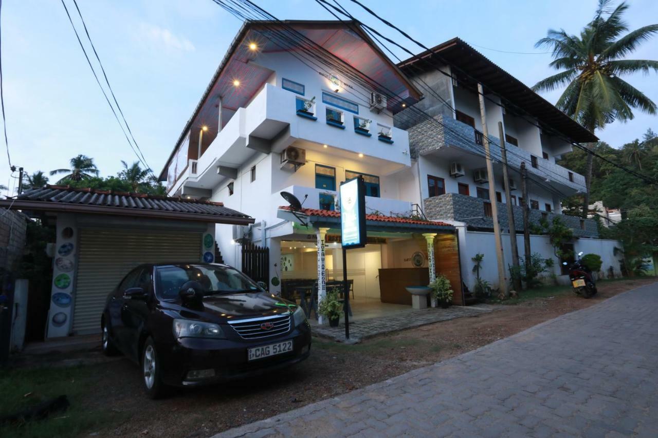 Dock Holiday Guest House อูนาวาตูนา ภายนอก รูปภาพ